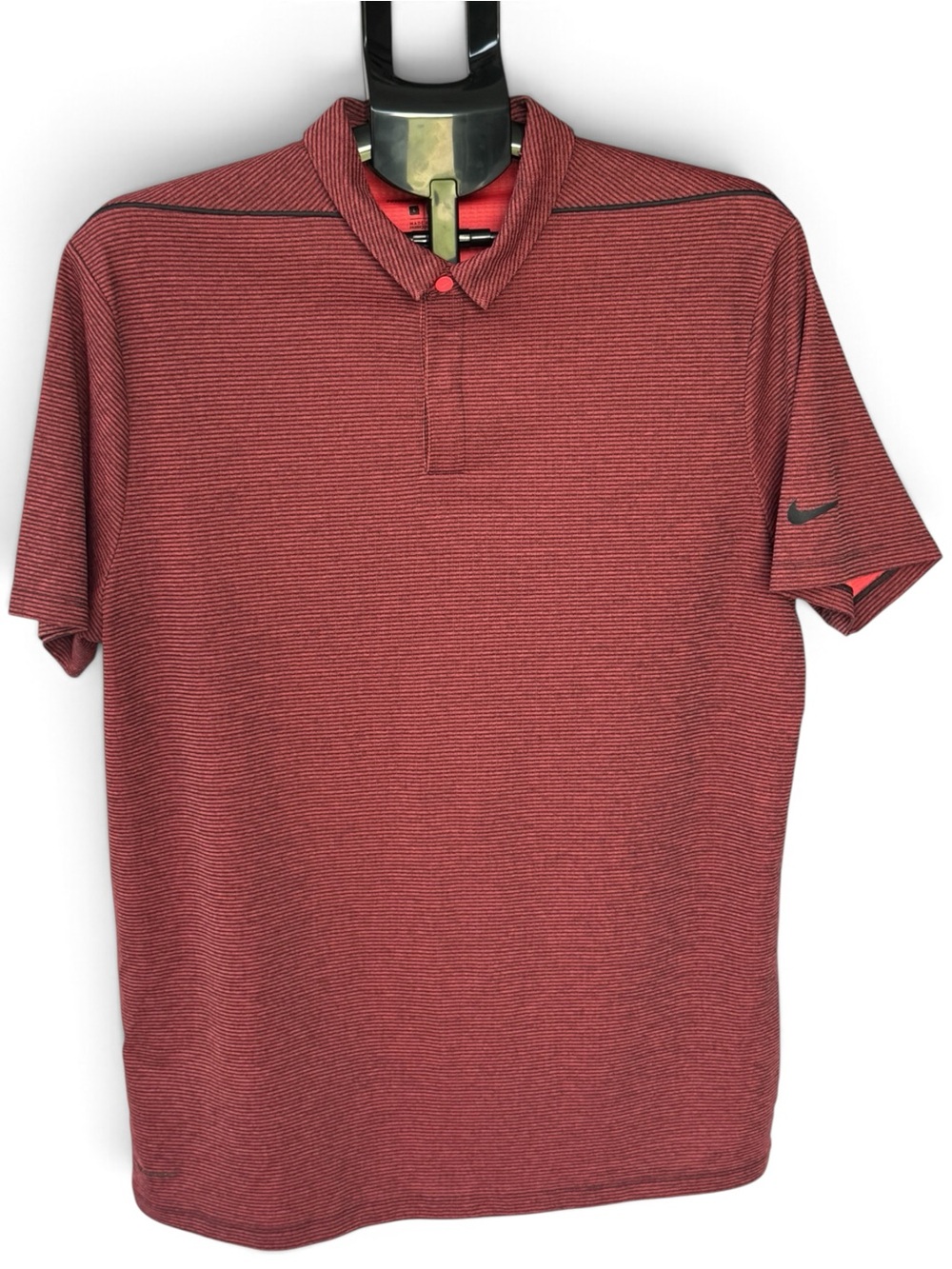 105. Nike Aeroreact Men’s Red Heather Polo Shirt with Subtle Stripe Breathable